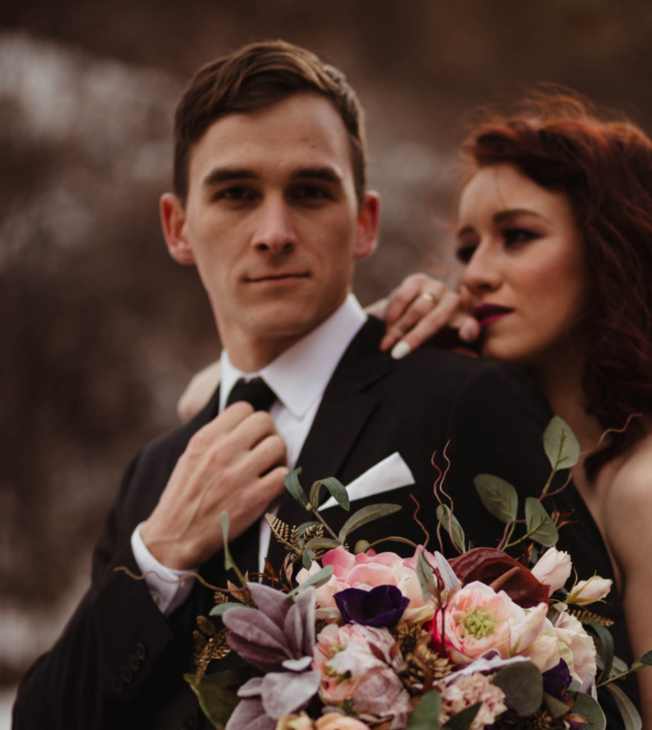 Wedding Professional Photographer in Denver, Colorado. Beautiful bride and groom in a professional photo session , Mountain view , handsome groom