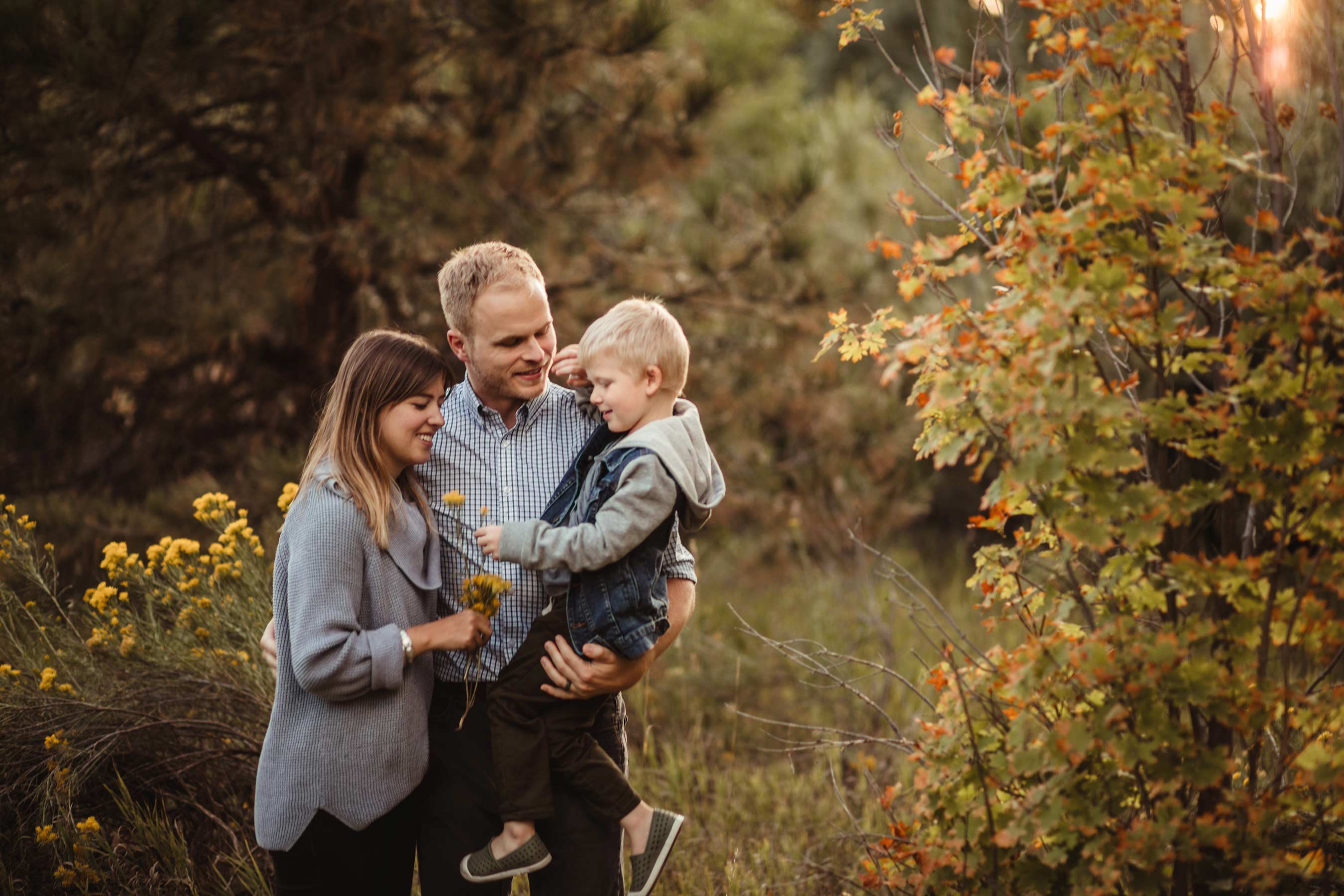 Beautiful family photos . Family photographer in Denver 